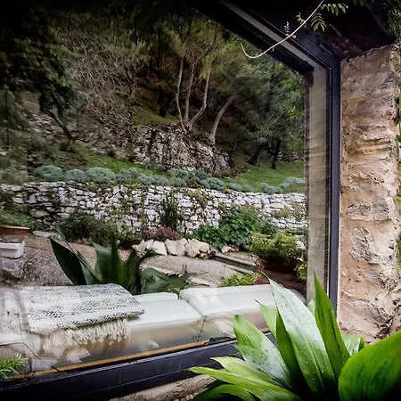 Ancora Tenuta Lonciano Willa Gualdo (Tuscany)
