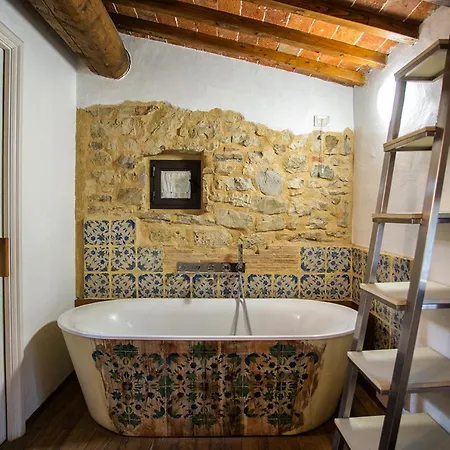 Ancora Tenuta Lonciano Willa Gualdo (Tuscany)