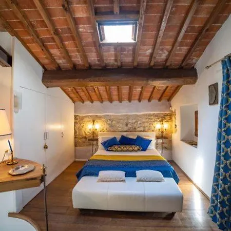 Ancora Tenuta Lonciano Willa Gualdo (Tuscany)