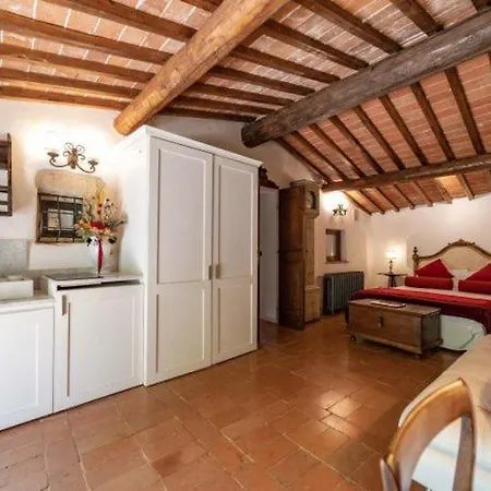 Ancora Tenuta Lonciano Willa Gualdo (Tuscany)