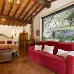 Ancora Tenuta Lonciano * Gualdo (Tuscany)