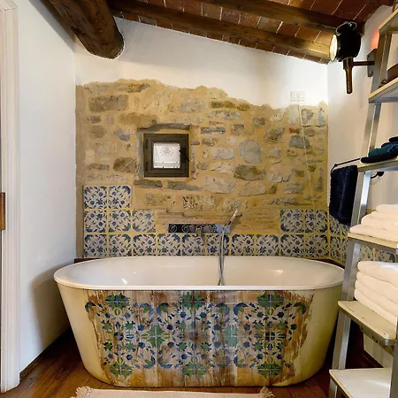 Ancora Tenuta Lonciano Gualdo (Tuscany)